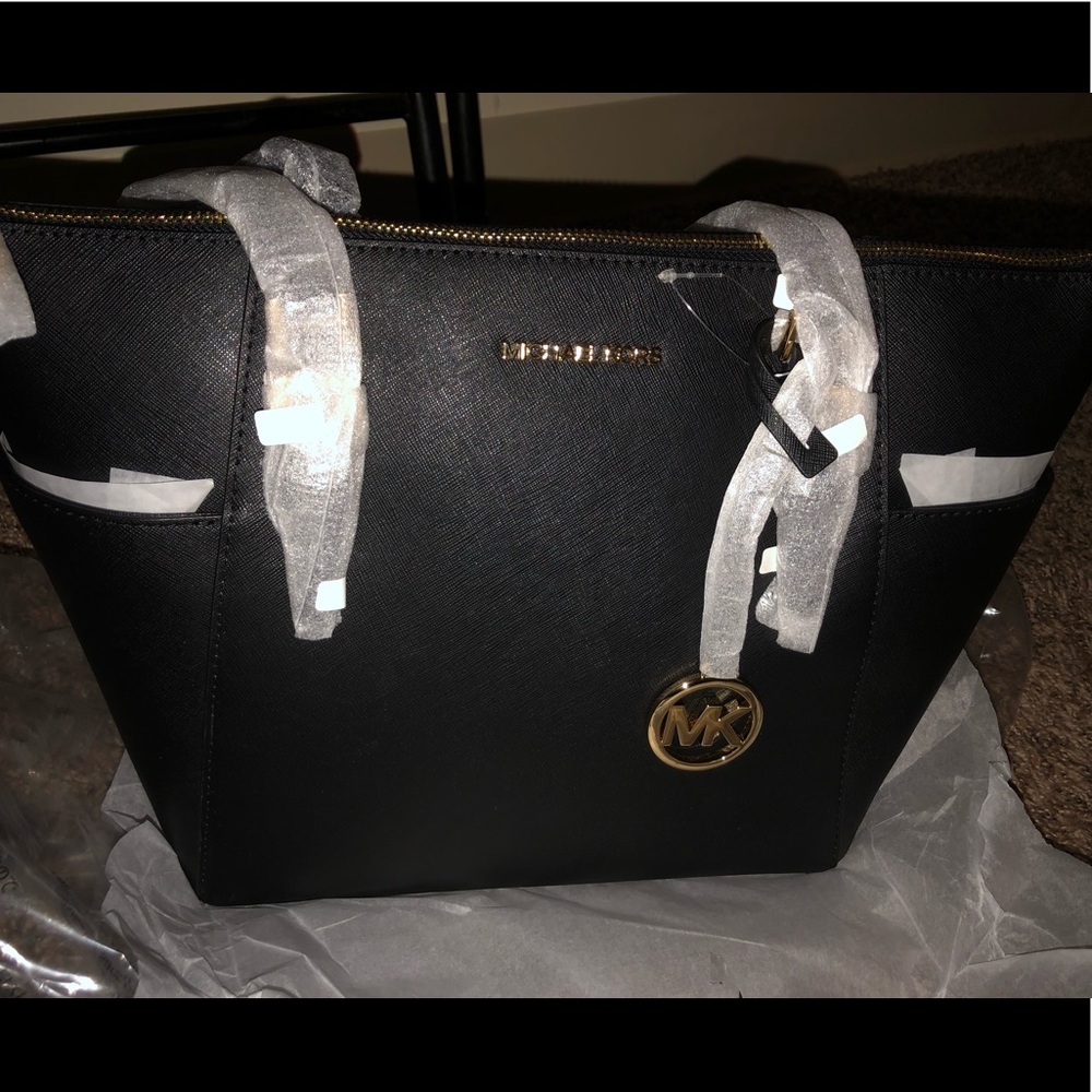 AUTHENTIC Michael Kors Tote bag